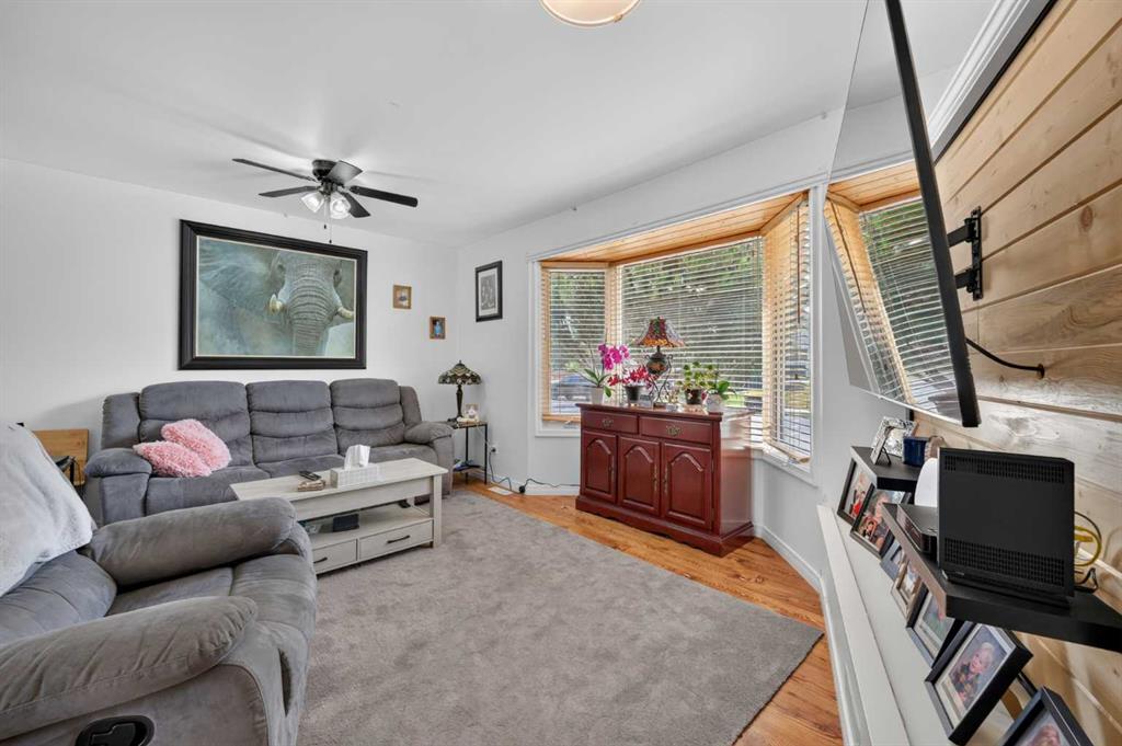 Picture of 8008 36 Avenue NW, Calgary Real Estate Listing