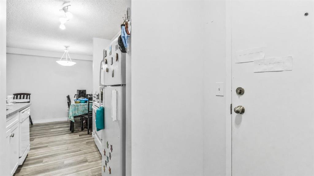 Picture of 103, 5555 falsbridge Drive NE, Calgary Real Estate Listing