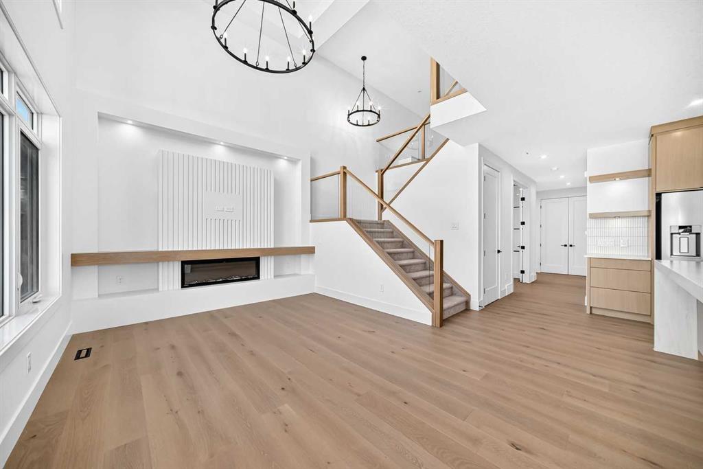 Picture of 107 West Grove Gate SW, Calgary Real Estate Listing