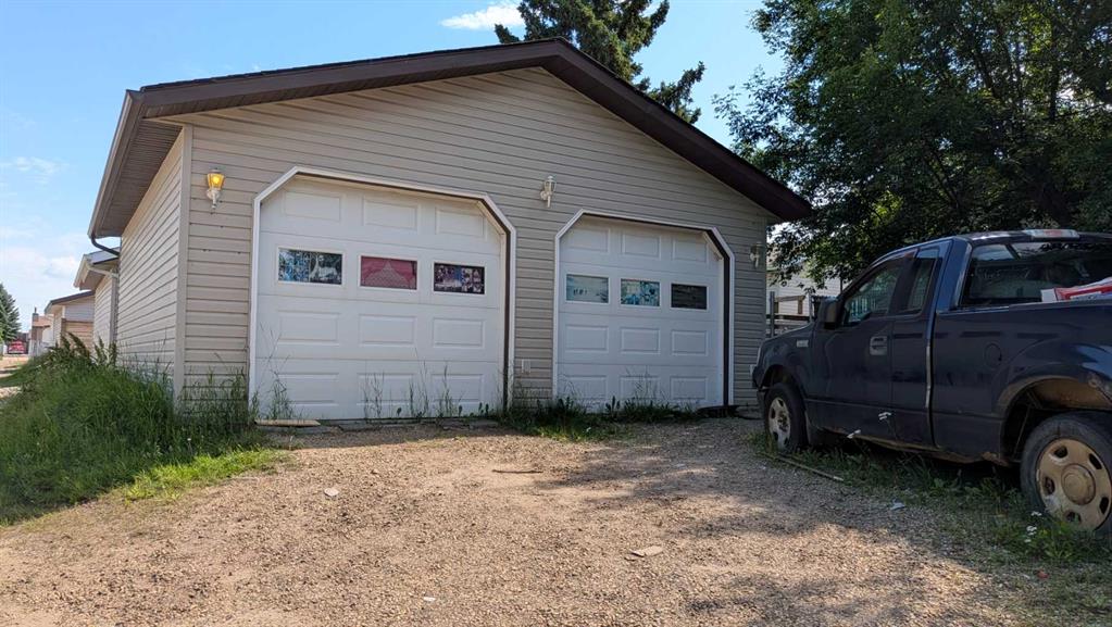 Picture of 169 Mt. Pleasant Drive , Camrose Real Estate Listing