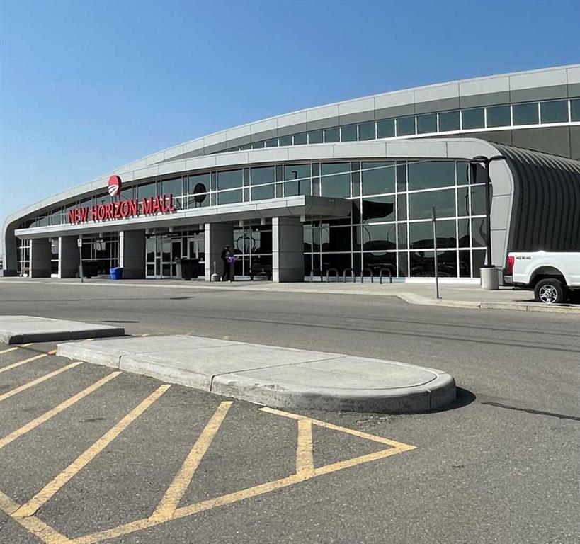 Picture of 220, 260300 Writing Creek Crescent , Balzac Real Estate Listing