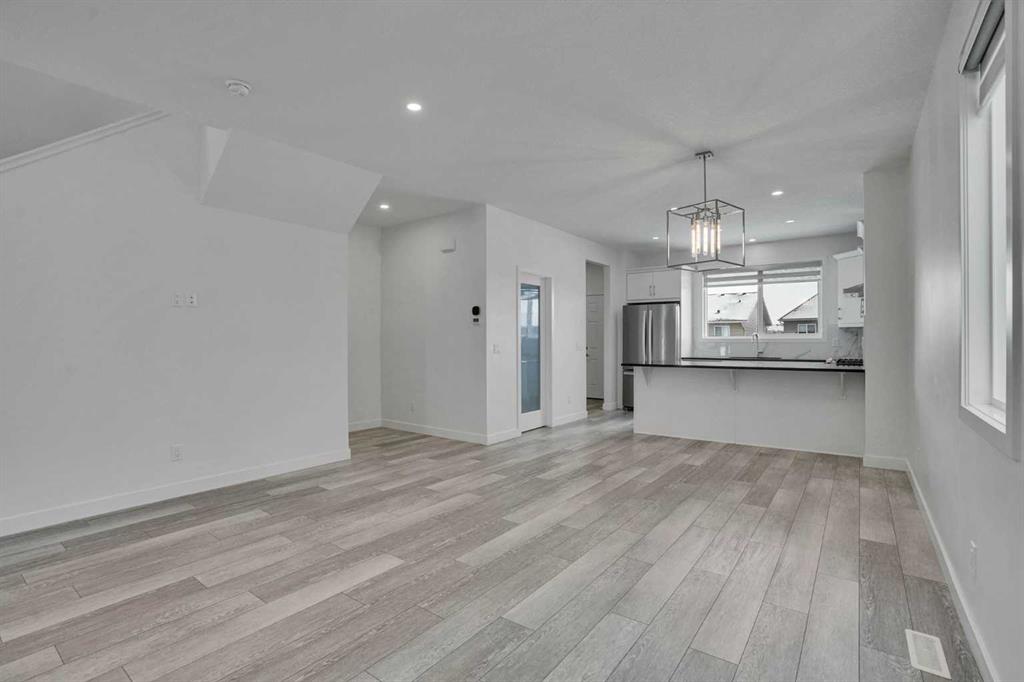 Picture of 26 Amblehurst Path NW, Calgary Real Estate Listing
