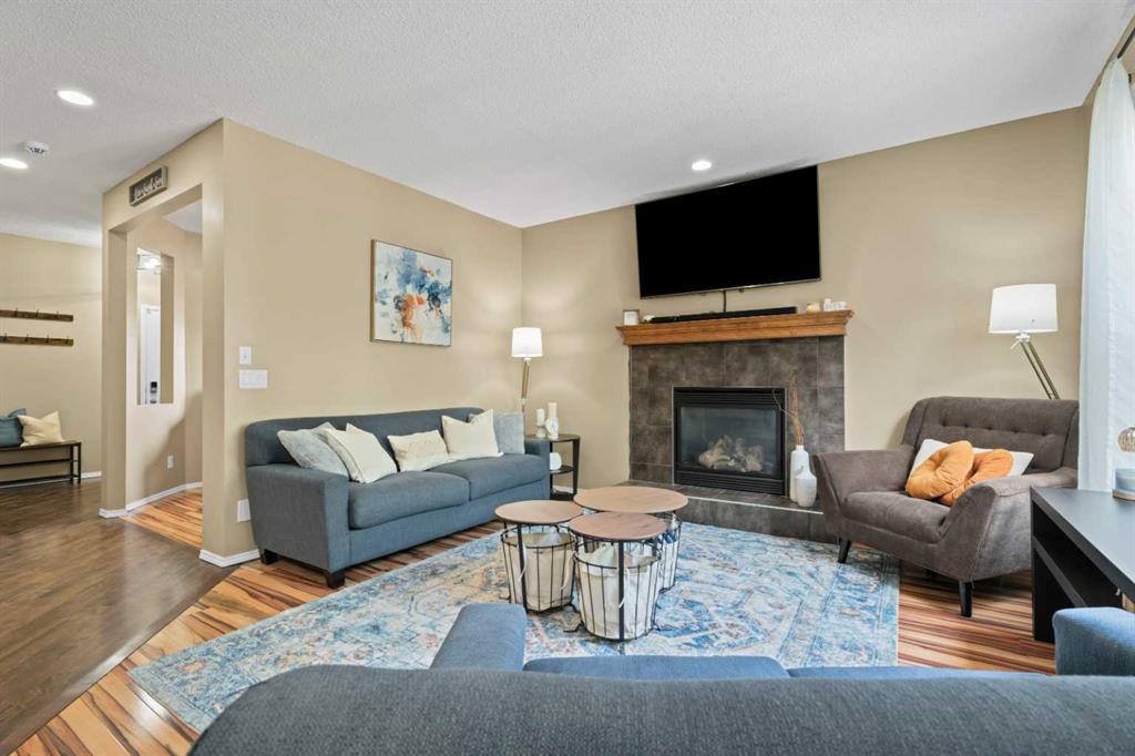 Picture of 266 Cranwell Bay SE, Calgary Real Estate Listing