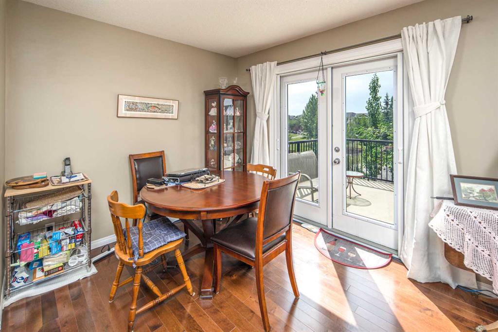 Picture of 125 Silverado Range Cove SW, Calgary Real Estate Listing