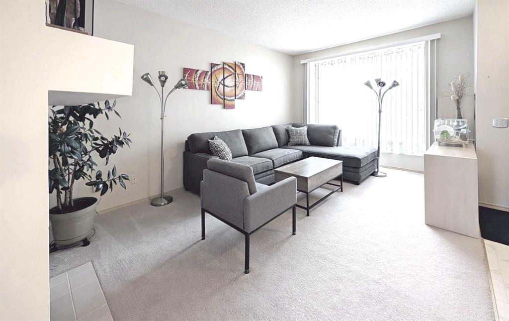 Picture of 12 Shawbrooke Court SW, Calgary Real Estate Listing