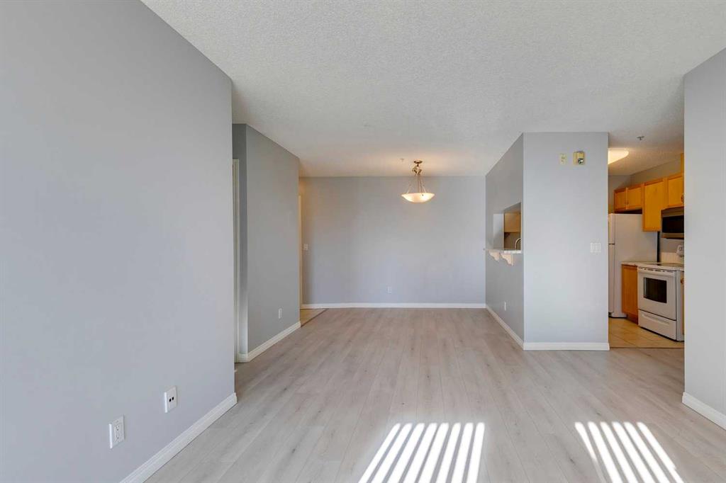 Picture of 119, 2022 Canyon Meadows Drive SE, Calgary Real Estate Listing