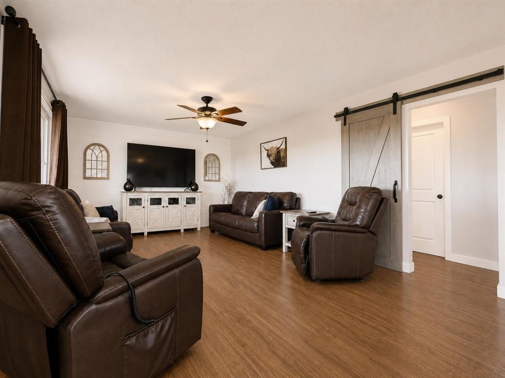 Picture of 45513 Hwy 870  , Rural Flagstaff County Real Estate Listing