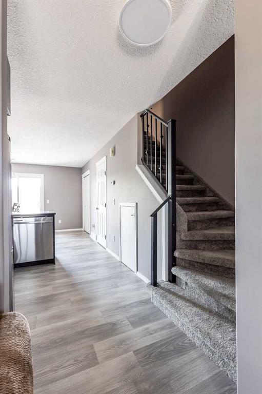 Picture of 72 Northlands Pointe NE, Medicine Hat Real Estate Listing