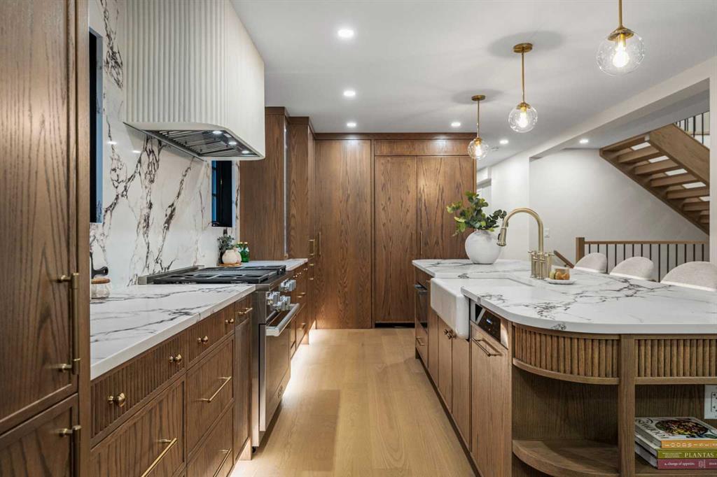 Picture of 740 Willamette Drive SE, Calgary Real Estate Listing