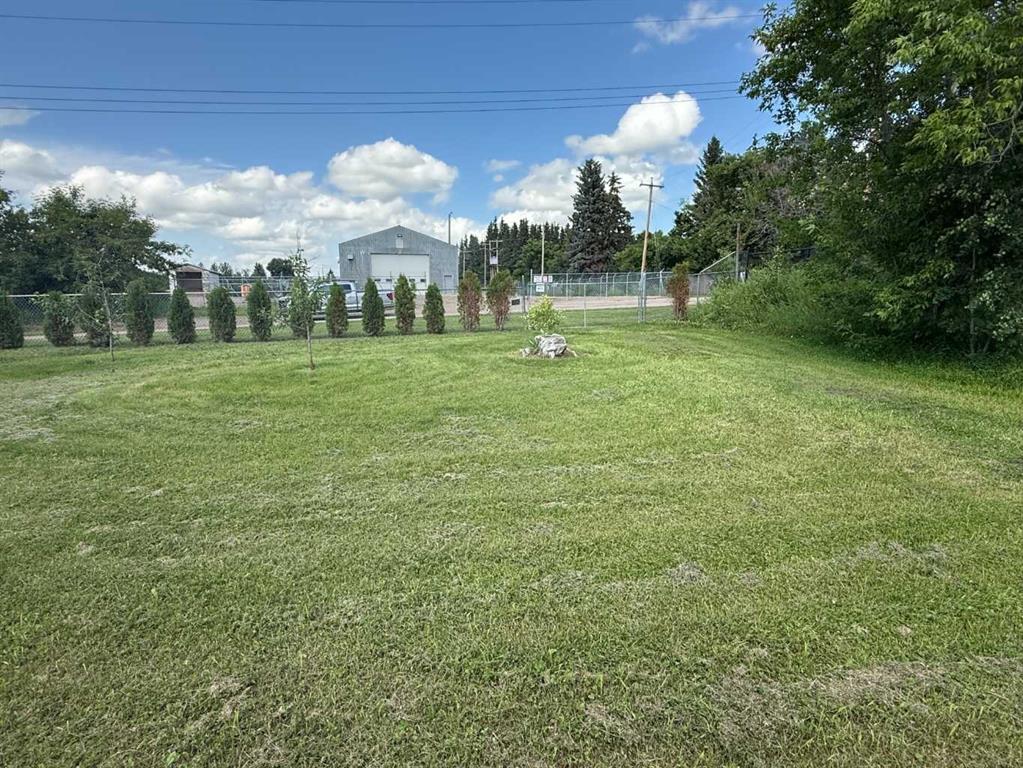 Picture of 5005 47 Avenue , Myrnam Real Estate Listing