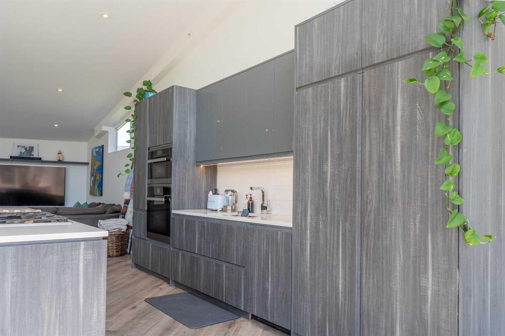 Picture of 132 River\'s Bend Way , Dead Man\'s Flats Real Estate Listing