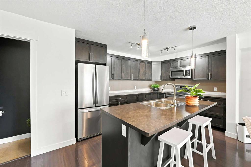 Picture of 308 Redstone View NE, Calgary Real Estate Listing