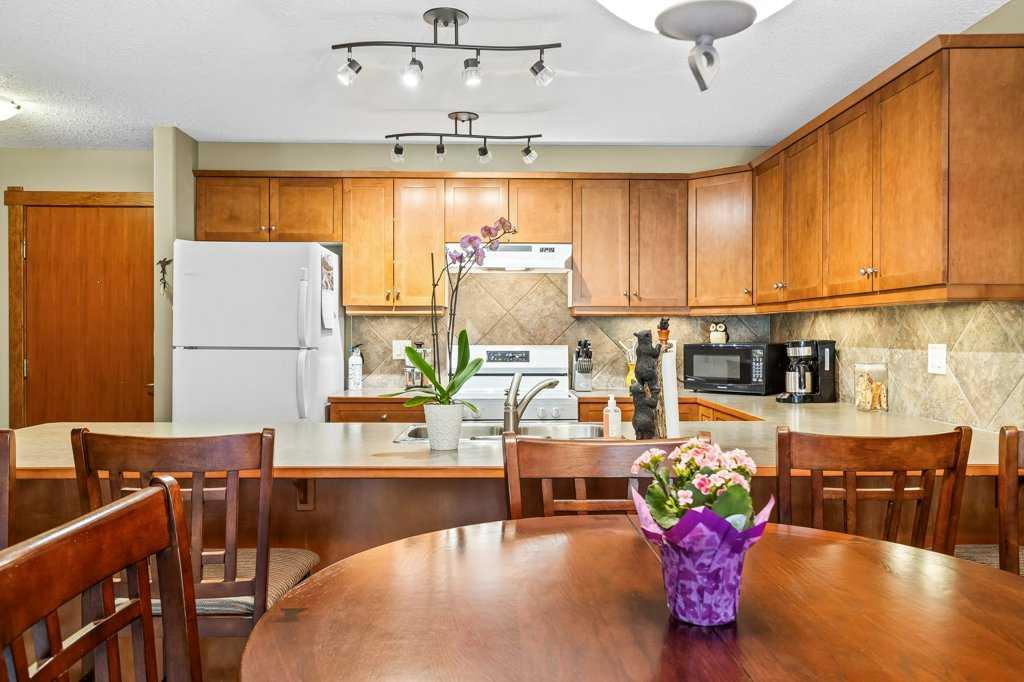 Picture of 215, 150 crossbow Place , Canmore Real Estate Listing