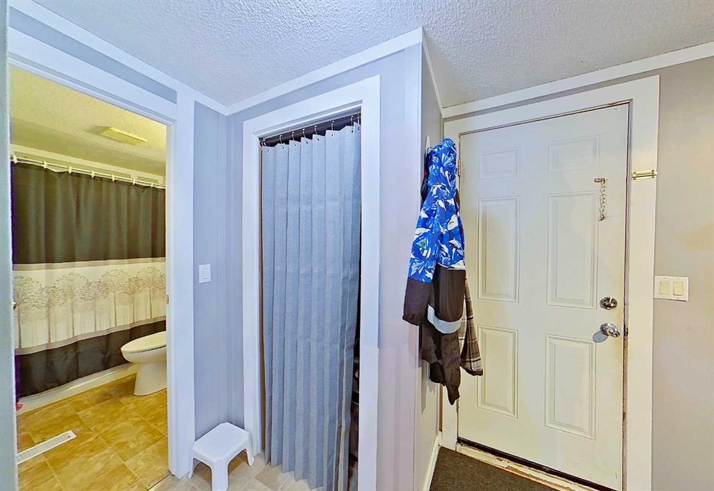 Picture of 44, 812 6 Avenue SW, Slave Lake Real Estate Listing
