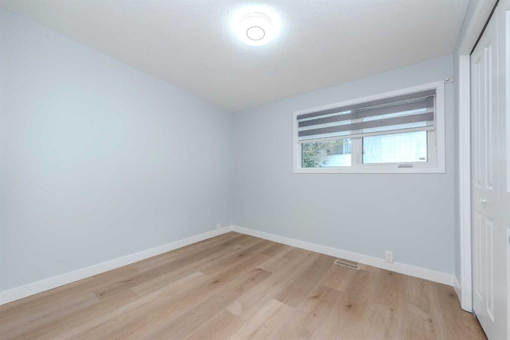Picture of 5655 Dalhousie Drive NW, Calgary Real Estate Listing