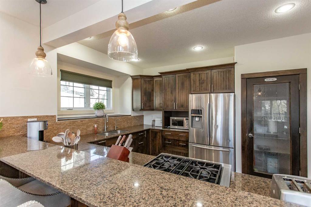 Picture of 431 SUMMER Crescent , Rural Ponoka County Real Estate Listing