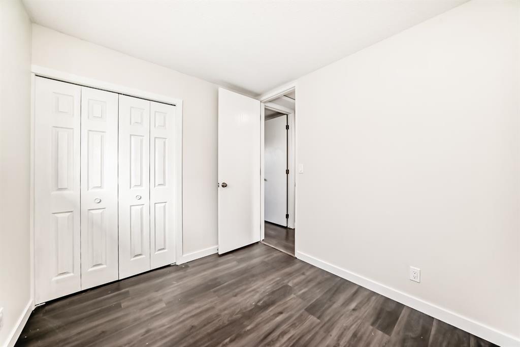 Picture of 404 Acacia Drive SE, Airdrie Real Estate Listing