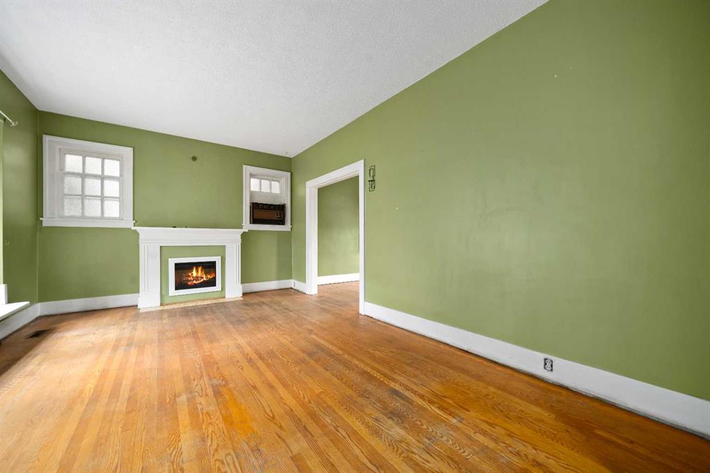 Picture of 260 2 Street SE, Medicine Hat Real Estate Listing