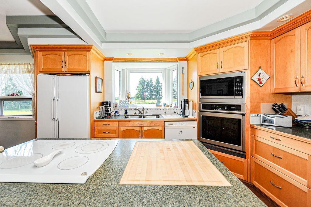 Picture of 49320 RR195  , Rural Camrose County Real Estate Listing