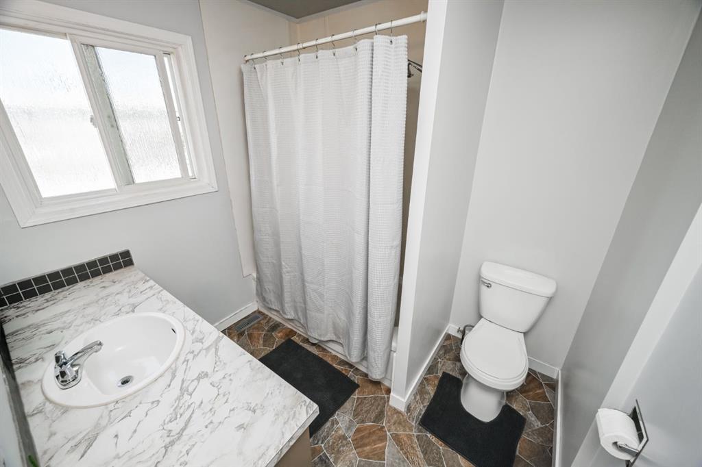 Picture of 7811 Cedarwood Park , Grande Prairie Real Estate Listing