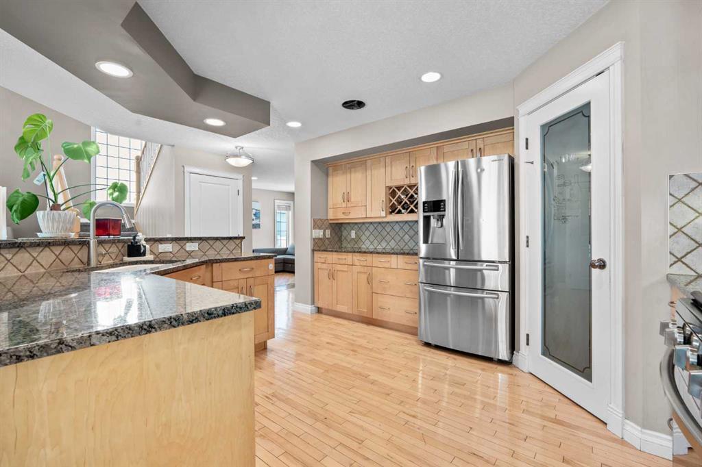 Picture of 92 Cranston Drive SE, Calgary Real Estate Listing