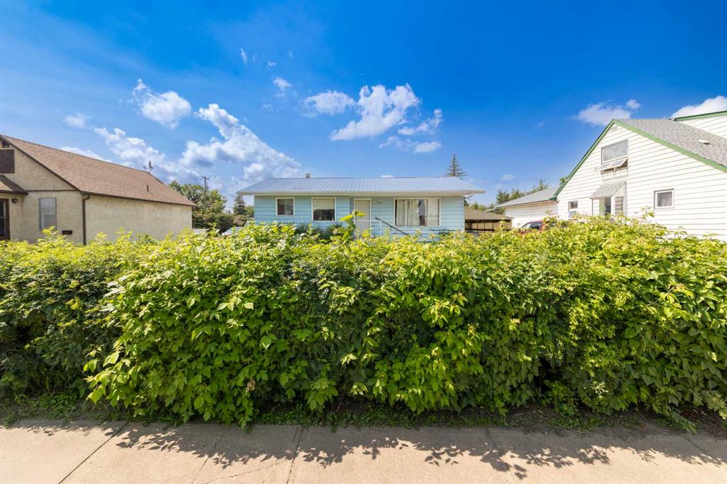 Picture of 5514 49 Avenue , Lloydminster Real Estate Listing