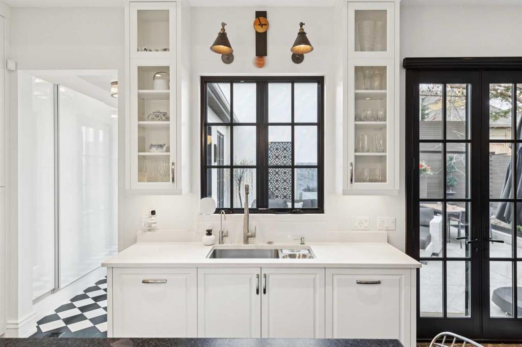 Picture of 2814 14 Street SW, Calgary Real Estate Listing