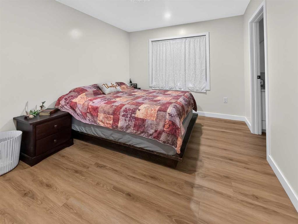 Picture of 10502 105 Ave  , La Crete Real Estate Listing