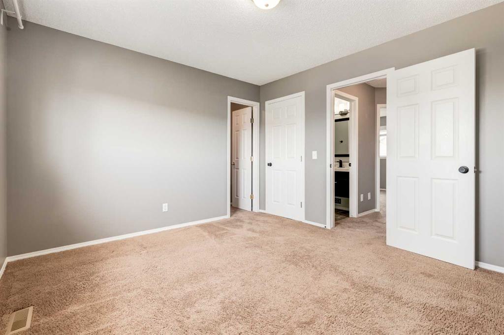 Picture of 87 Royal Elm Way NW, Calgary Real Estate Listing