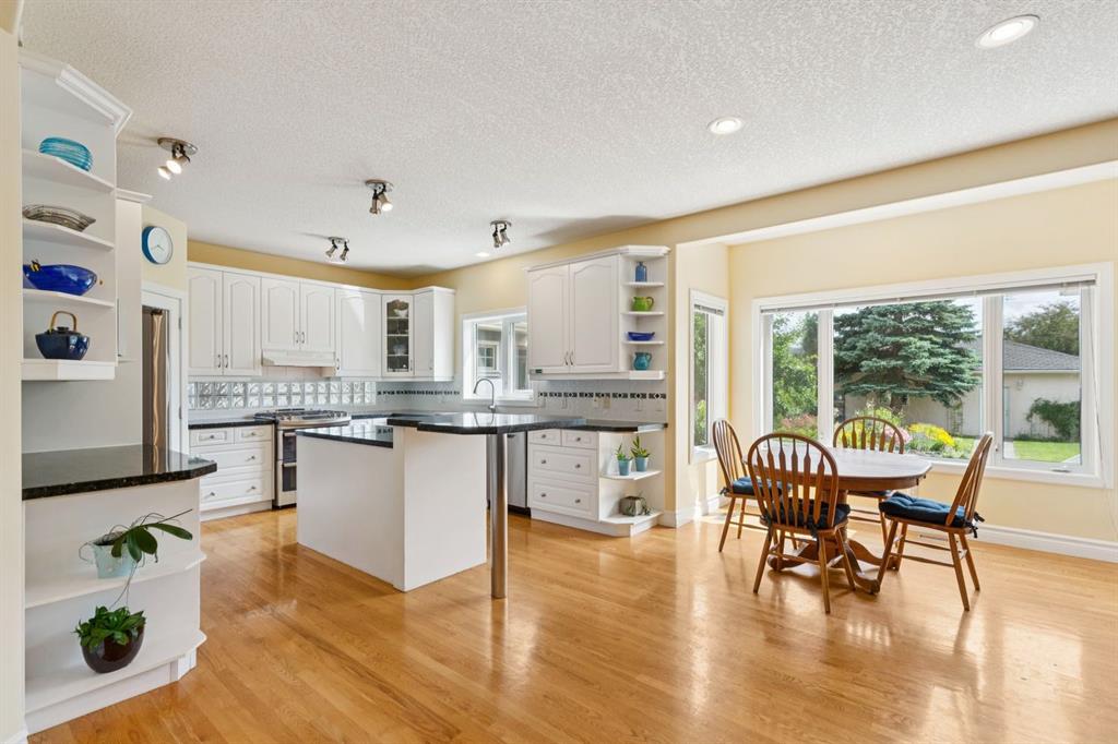 Picture of 739 24 Avenue NW, Calgary Real Estate Listing
