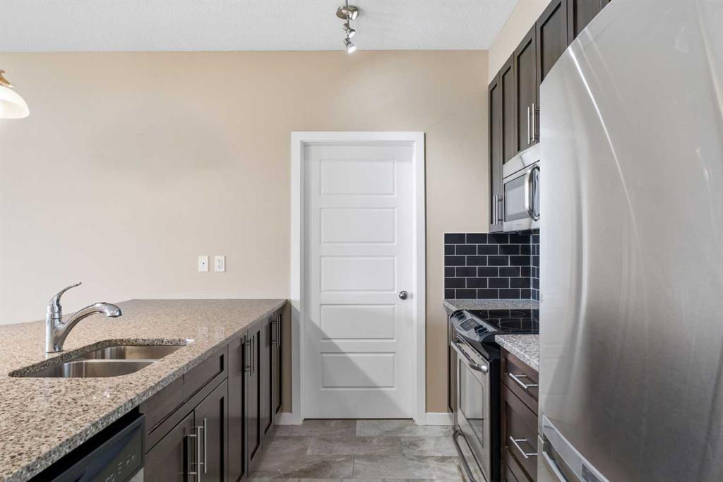 Picture of 306, 207 Sunset Drive , Cochrane Real Estate Listing