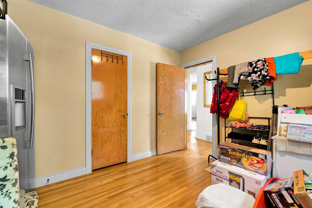 Picture of 6 Tipton Place NW, Calgary Real Estate Listing