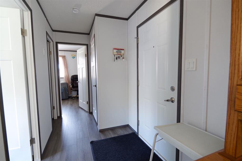 Picture of 829 3 Street S, Grassy Lake Real Estate Listing