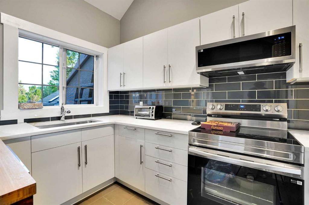 Picture of 109 Patterson View SW, Calgary Real Estate Listing