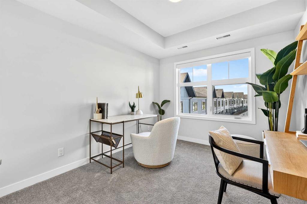 Picture of 303, 255 Les Jardins Park SE, Calgary Real Estate Listing
