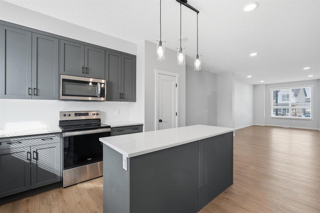 Picture of 141 Belmont Drive SW, Calgary Real Estate Listing