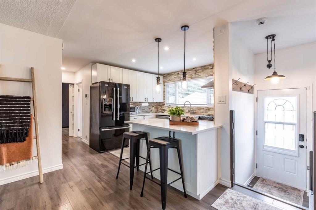 Picture of 2666 16 Avenue SE, Medicine Hat Real Estate Listing
