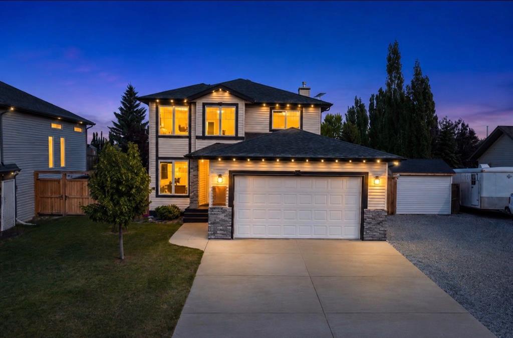Picture of 328 Carriage Lane Drive , Carstairs Real Estate Listing