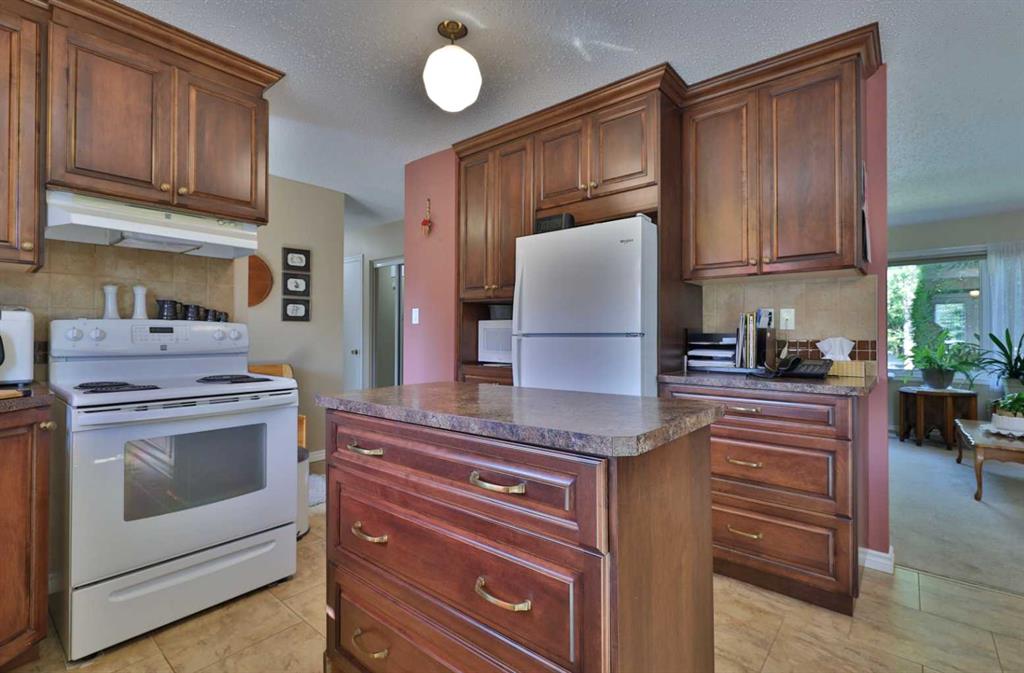 Picture of 4407 66 Street , Camrose Real Estate Listing