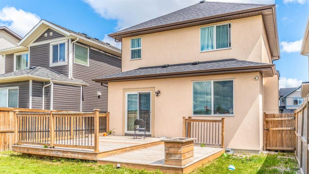 Picture of 396 Skyview Shores Manor NE, Calgary Real Estate Listing