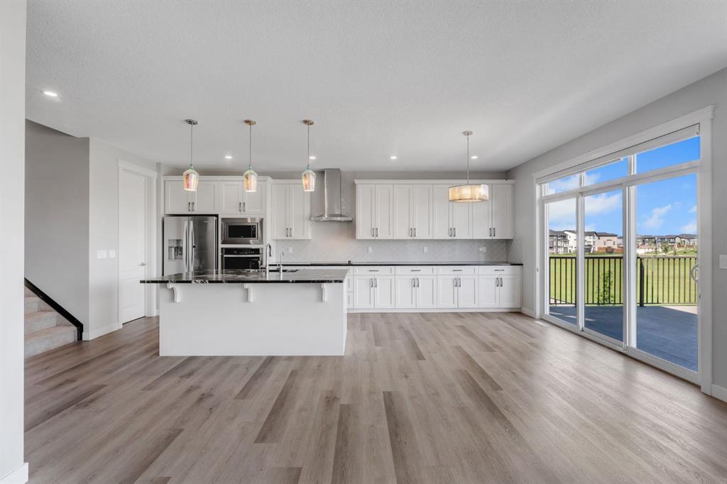 Picture of 40 Evansfield Manor NW, Calgary Real Estate Listing