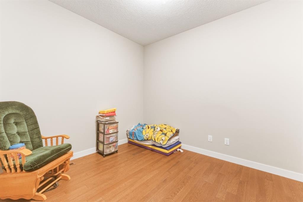 Picture of 14 Belvedere Point SE, Calgary Real Estate Listing