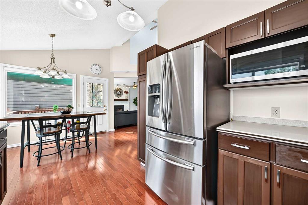 Picture of 144 Riverstone Crescent SE, Calgary Real Estate Listing