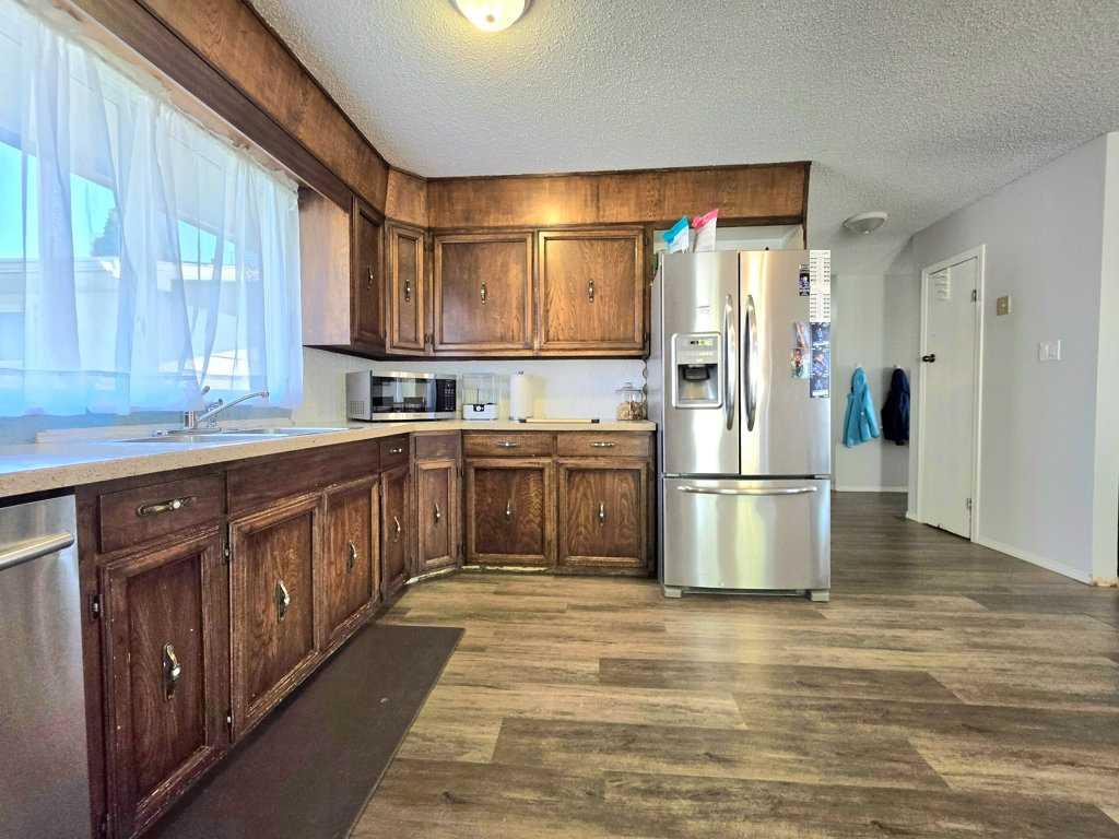 Picture of 308 5 Street  NW, Slave Lake Real Estate Listing