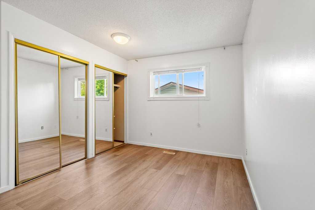 Picture of 56 Elder Street , Red Deer Real Estate Listing