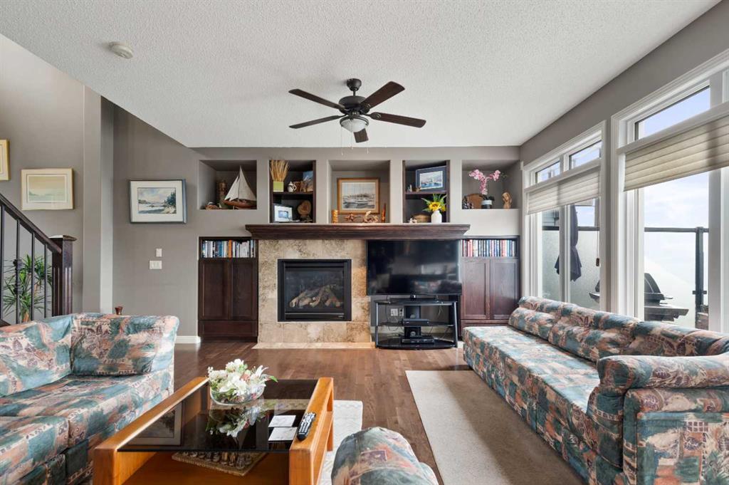 Picture of 159 Sunset View , Cochrane Real Estate Listing