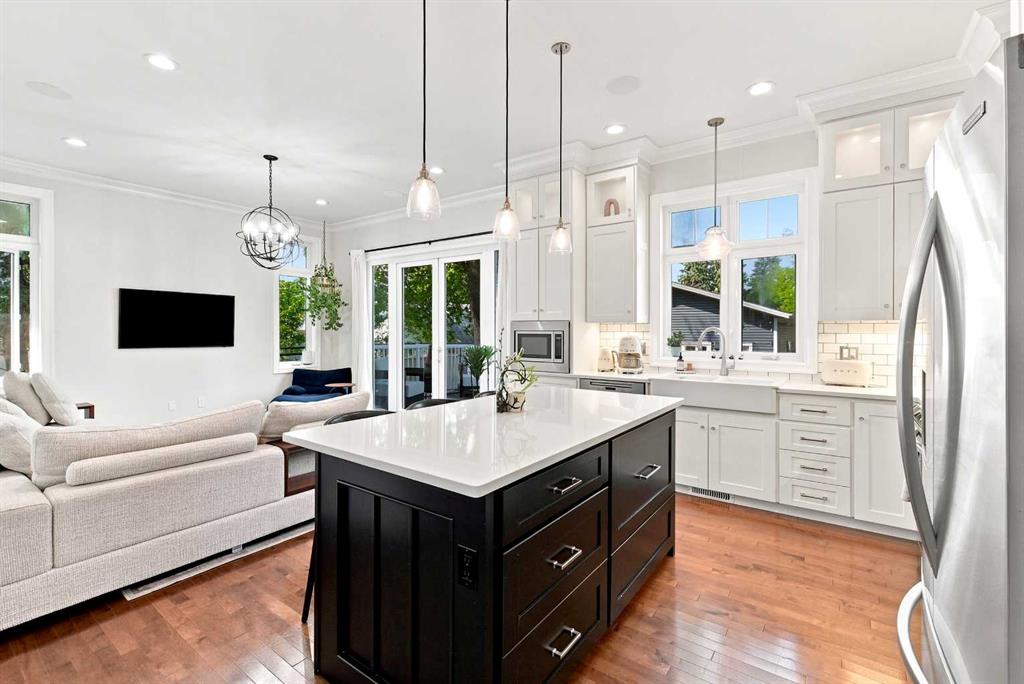 Picture of 5808 43 Avenue , Red Deer Real Estate Listing