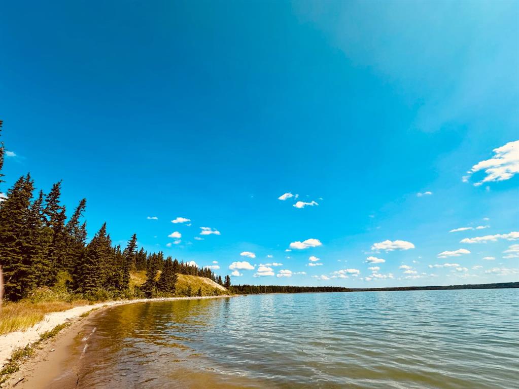 Picture of 715 Spruce Street , Lac Des Iles Real Estate Listing