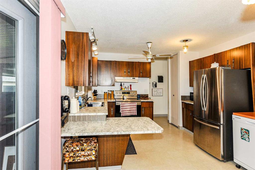 Picture of 6314 44A Avenue , Camrose Real Estate Listing