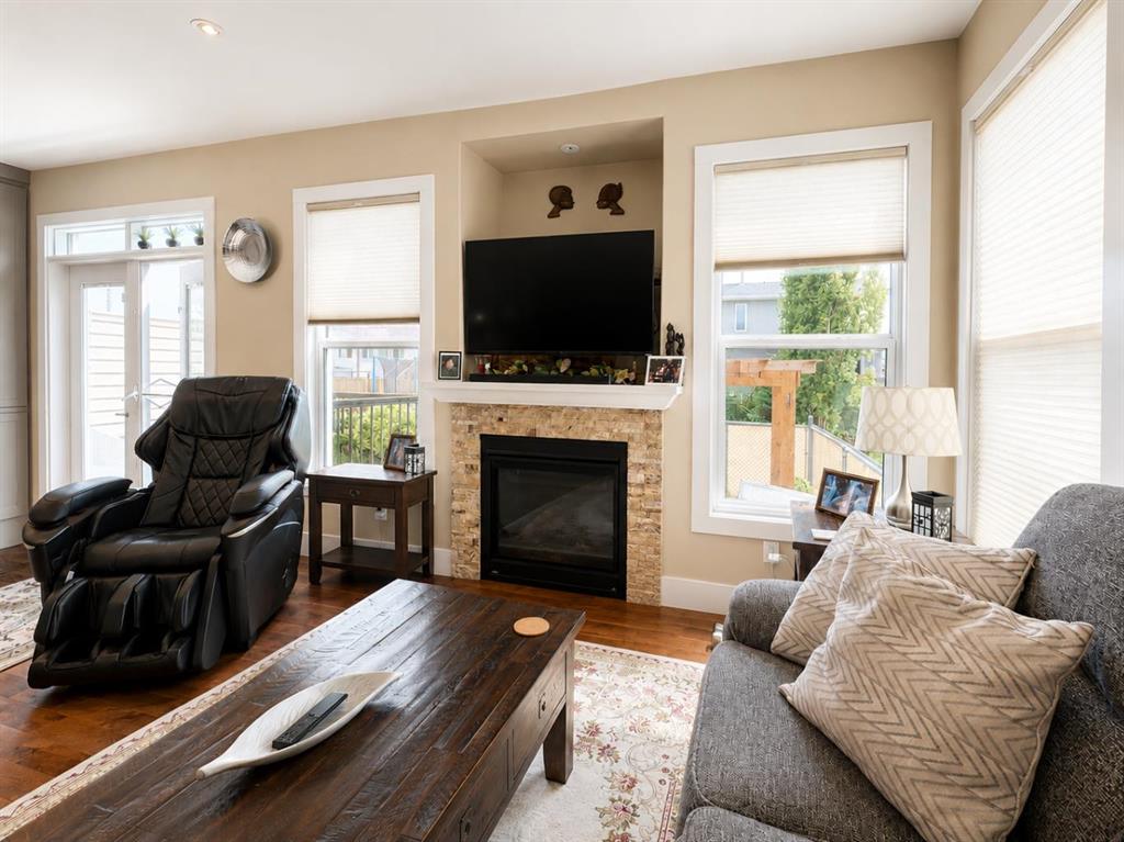 Picture of 11, 5905 71 Avenue , Rocky Mountain House Real Estate Listing